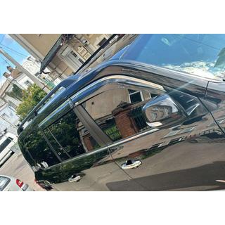 Ветровики с хромированным молдингом (4 шт, Niken) Toyota Land Cruiser 200 2007-2021 гг. фото 3