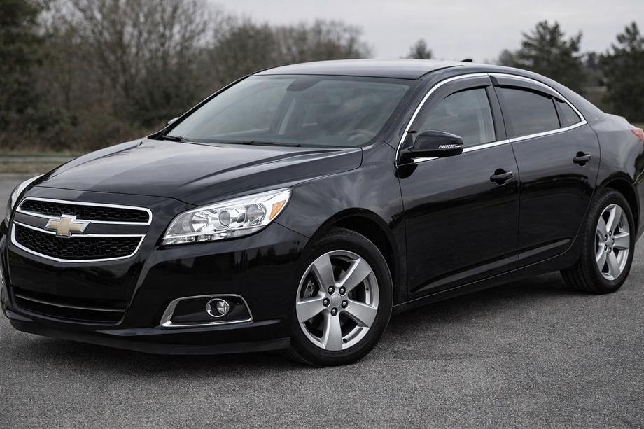 Chevrolet Malibu 2011-2018 гг. Ветровики с хромированным молдингом (4 шт, Niken) Image