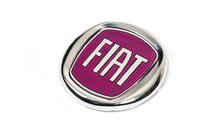 Fiat Эмблема (красная V2, самоклеящаяся) фото 2