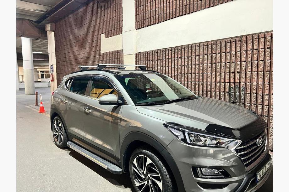 Hyundai Tucson TL 2016-2021 гг. Поперечины на интегрированные рейлинги с замком Wizard V2 (2 шт) 125см, черные Фото 6