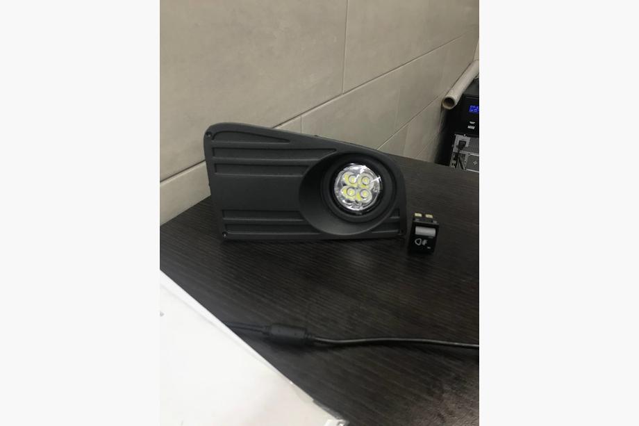 Volkswagen Crafter 2006-2016 гг. Противотуманная фара LED (пассажирская сторона) Image