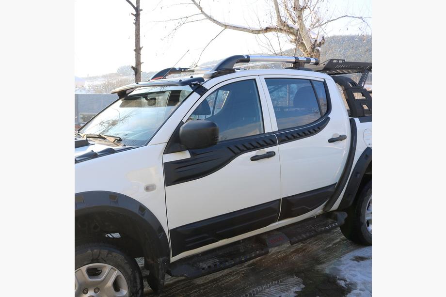 Mitsubishi L200 2006-2015 гг. Верхние Молдинги Дверей (4 шт, ABS) Image