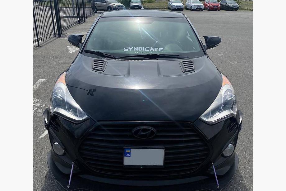 Hyundai Veloster 2011-2017 гг. Накладки на зеркала с вырезом под поворотник в стиле BMW (2 шт) Фото 5