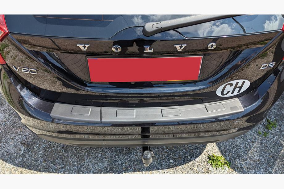 Volvo V60 2011-2018 гг. Накладка на задний бампер Esa (ABS) Image