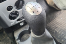 Renault Logan I 2005-2008 гг. Ручка КПП 8200079112 (черная с хромом) фото 1