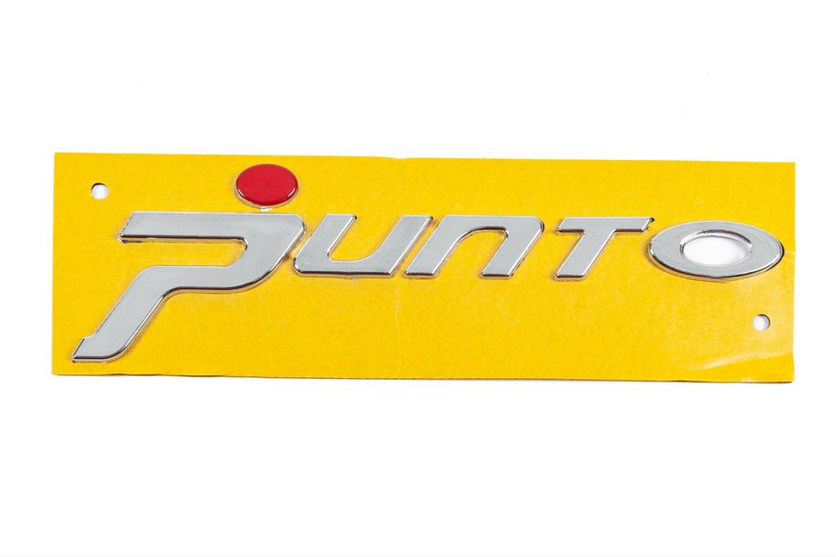 Fiat Punto Grande/EVO 2006-2018 гг. Надпись Punto для Grande (красная точка, 1518b) Фото 1