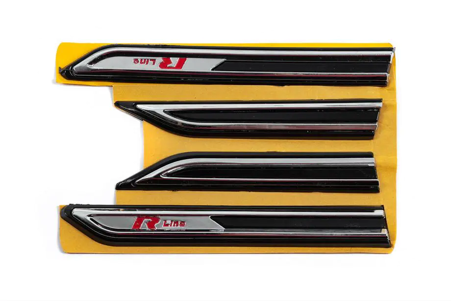 Volkswagen Боковые накладки R-Line 8425C (255/185мм x 29мм) Фото 1