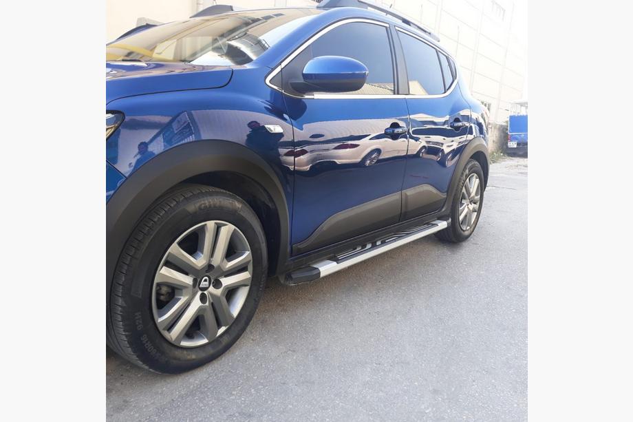 Dacia Sandero 2021- гг. Молдинги на двери (4 шт) Image