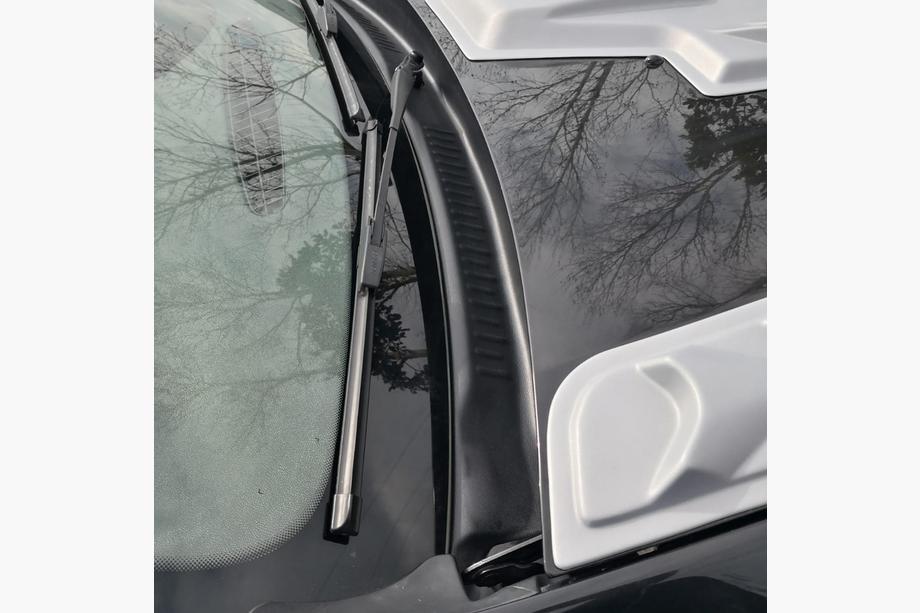 Dacia Duster 2008-2018 гг. Накладка на жабо (ABS) Фото 2