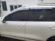 Volkswagen Touareg 2010-2018 гг. Ветровики с хромированным молдингом (4 шт., Niken) фото 2