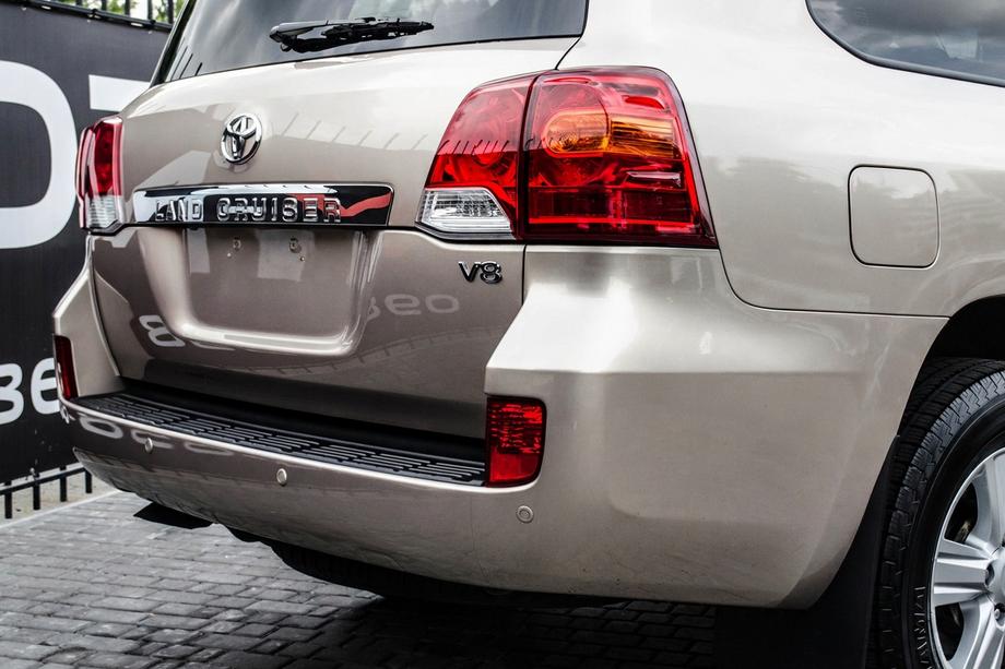Toyota Land Cruiser 200 2007-2021 гг. Задние фонари 2007-2015 (OEM) Image