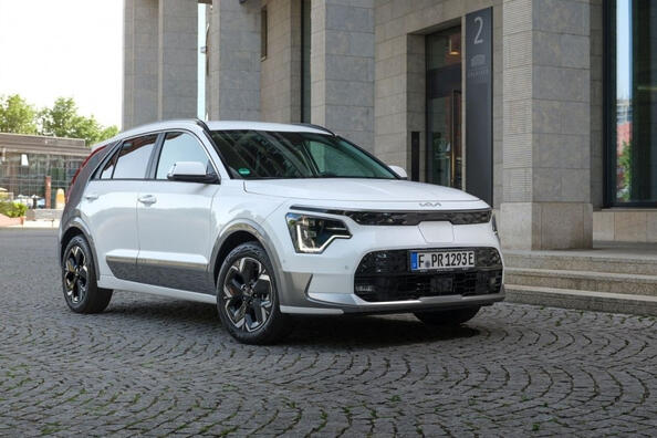 Обзор второго поколения электрического кроссовера KIA Niro EV
