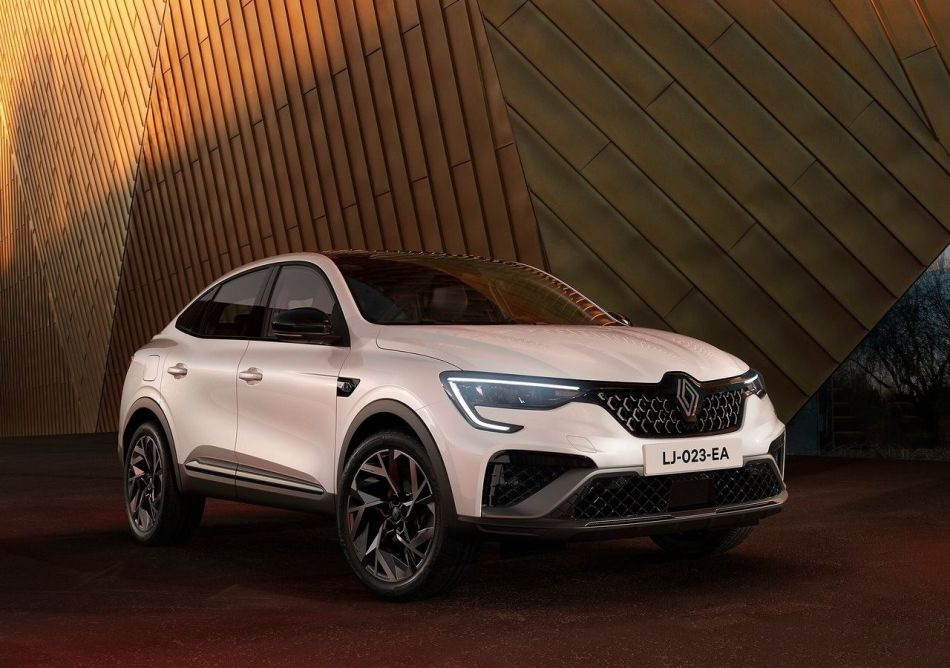 Обзор обновленного кроссовера Renault Arkana