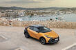 Обзор компактного кроссовера Toyota C-HR второго поколения фото 2