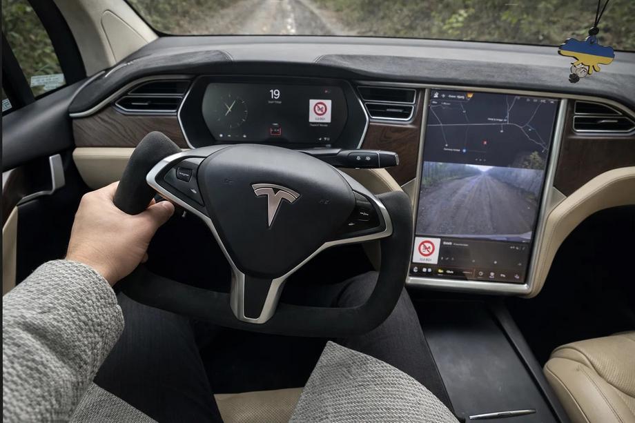 Tesla Model X 2015- гг. Руль спортивный (Алькантара, карбон, с подогревом) Image