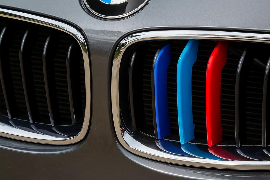 BMW 3 серия F30/F31 2012-2019 гг. Накладки на решетку радиатора с 11 планками (комплект 3 шт.) Image