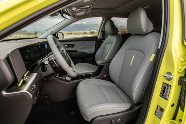 Обзор второго поколения электрического кроссовера Hyundai Kona Electric фото 6