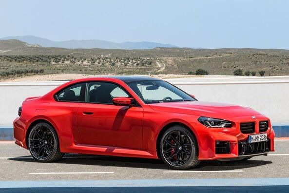 Обзор спортивного купе BMW M2 Coupe второго поколения