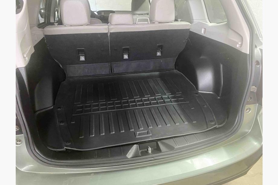 Subaru Forester 2013-2018 гг. 3D Коврик в багажник (Stingray) Image