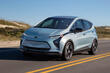Обзор обновленного электрического хэтчбека Chevrolet Bolt EV фото 3
