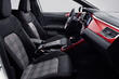 Volkswagen Polo GTI: стремительность и стиль в компактном виде фото 5