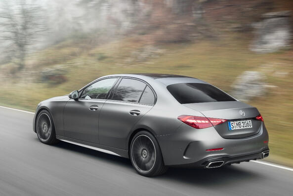 Mercedes-Benz C-Class W206: элегантность и технология нового поколения фото 4