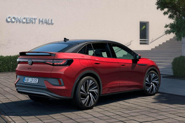 Обзор полноприводного электрического кроссовера Volkswagen ID.5 GTX фото 3