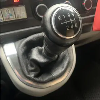 Кожаный чехол для рычага КПП Volkswagen T6 2015-2024 гг. фото 1