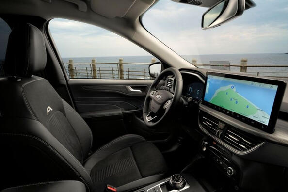 Ford Kuga 2024: обновленный дизайн и технологии фото 6