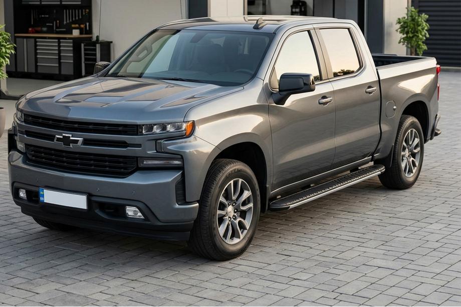 Chevrolet Silverado 2019- гг. Боковые пороги Bosphorus Grey (2 шт., алюминий) Image