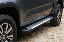 Ford Ranger 2022- гг. Боковые Подножки Line (2 шт., Алюминий) фото 1