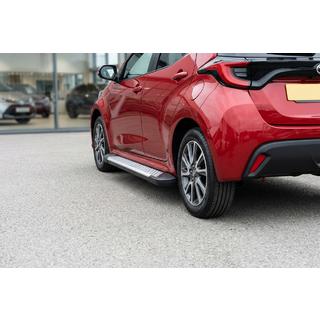 Боковые пороги Allmond Grey (2 шт., алюминий) Toyota Yaris/Yaris Cross (XP210) 2020- гг. фото 1