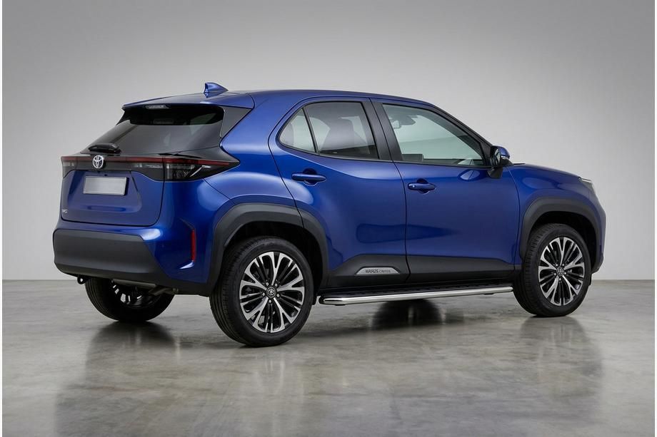 Toyota Yaris/Yaris Cross (XP210) 2020- гг. Боковые Подножки Maydos V1 (2 шт., Алюминий) Image
