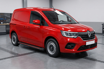 Renault Kangoo/Express 2021- гг. Боковые Подножки Maya Red (2 шт., Алюминий) Renault Express с 2021 года фото 1