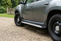 Renault Duster 2008–2017 гг. Боковые Подножки Shining V1 (2 шт., Алюминий) фото 1