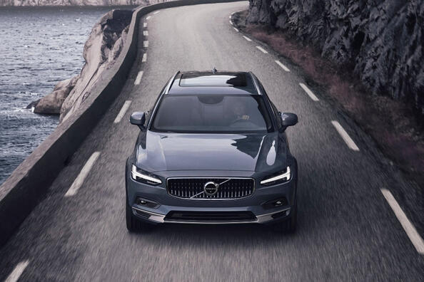 Volvo V90 Cross Country: обзор универсала повышенной проходимости