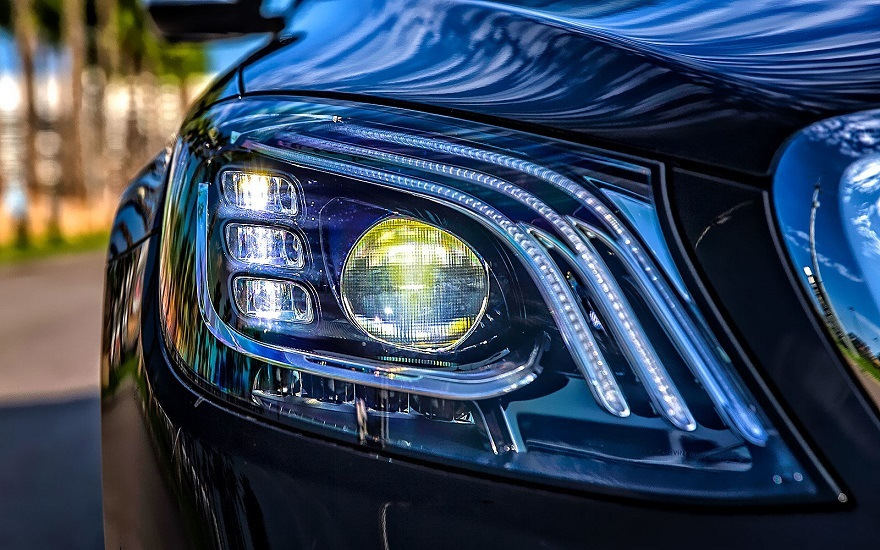 Как выбрать новые фары для автомобиля?