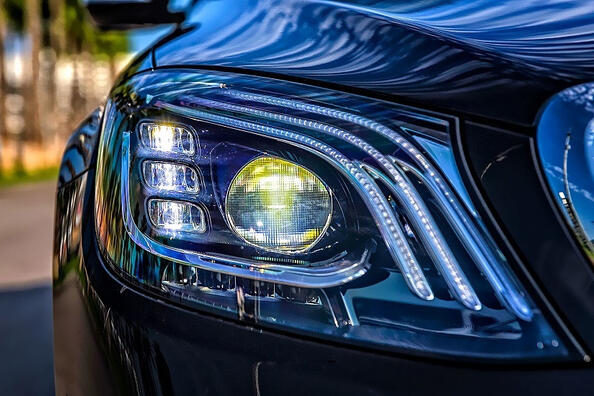 Как выбрать новые фары для автомобиля?