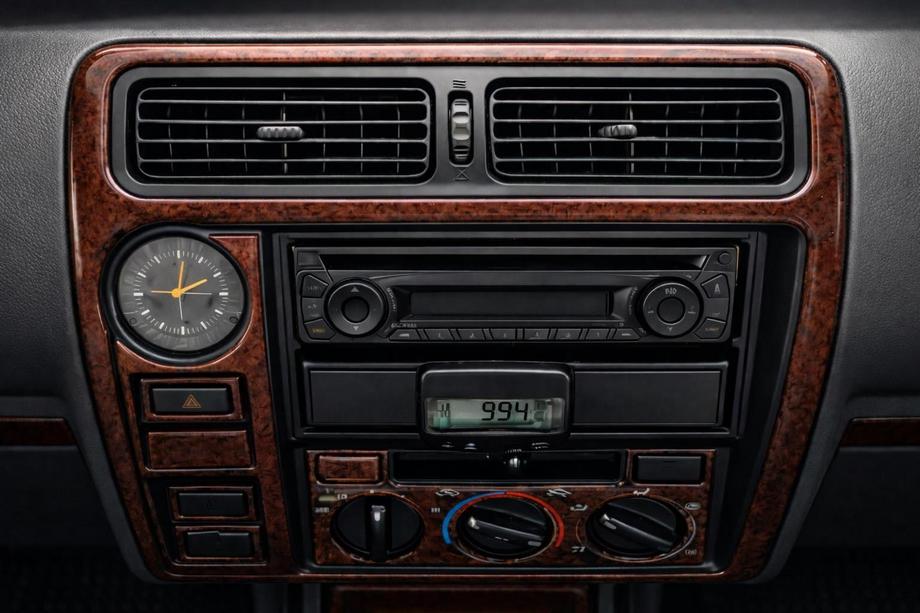 Toyota Land Cruiser 90 Prado 1996-2002 гг. Накладки на панель приборов V2 Image