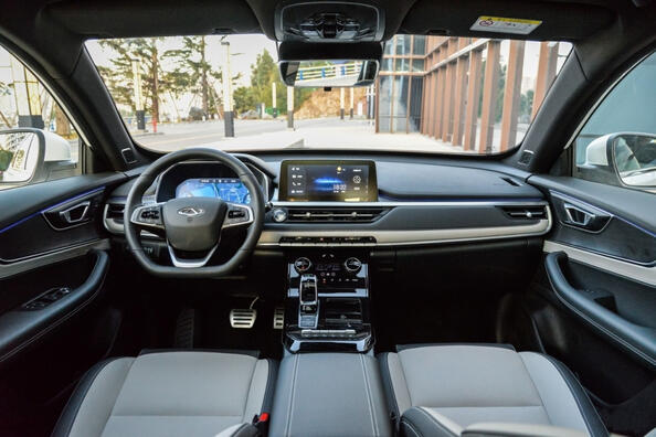 Chery Tiggo 7 PRO II поколение: стильный и функциональный кроссовер фото 4