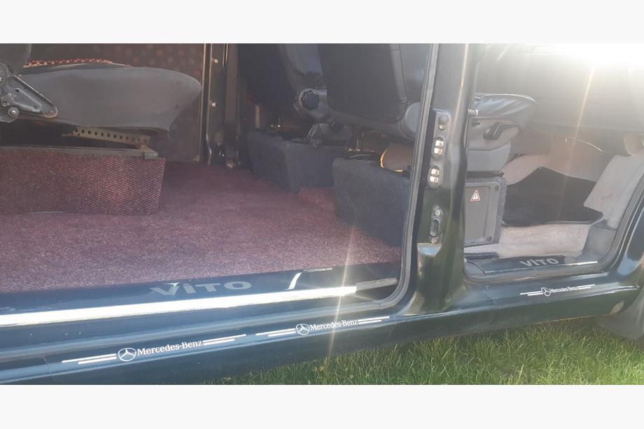 Mercedes Vito W638 1996-2003 гг. Накладки на внутренние пороги Carmos V1 (3 шт, нержавейка) Фото 2