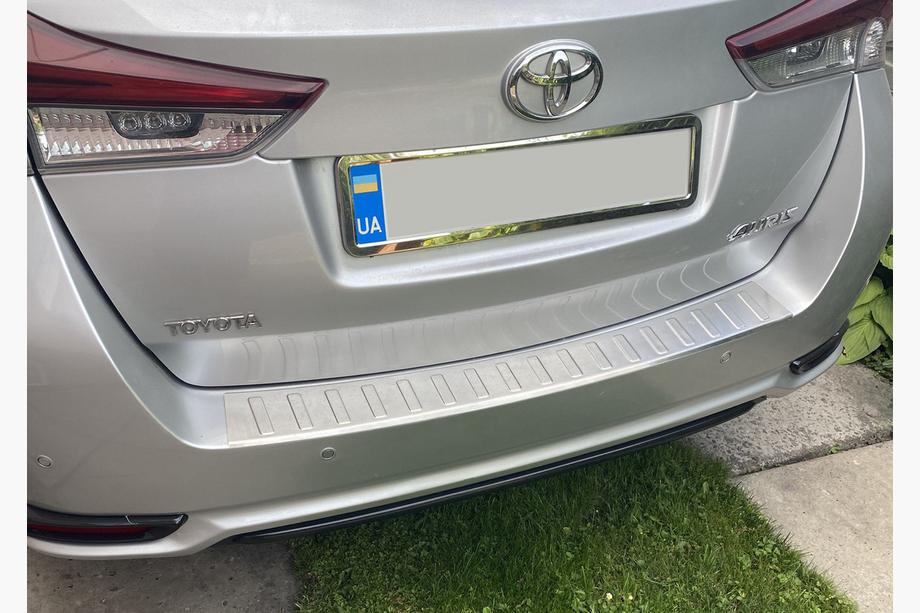 Toyota Auris 2012-2018 гг. Накладка на задний бампер Carmos (SW) нержавейка Фото 5