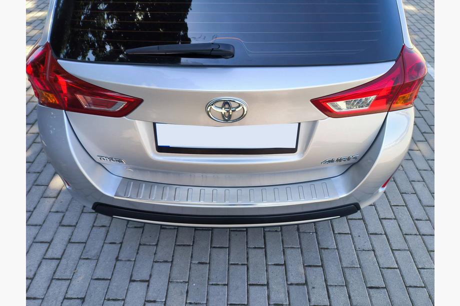 Toyota Auris 2012-2018 гг. Накладка на задний бампер Carmos (SW) нержавейка Фото 3