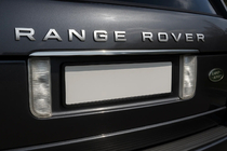 Range Rover III L322 2002-2012 гг. Накладка над номерным знаком (Carmos нержавейка) фото 1