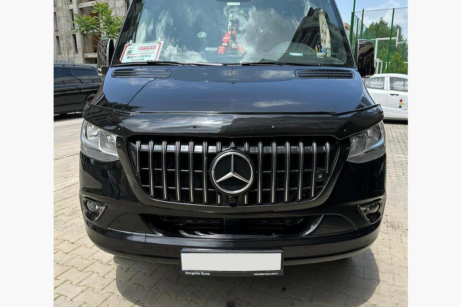 Mercedes Sprinter W907/W910 2018- гг. Передняя решетка Chrome Eco (Бюджетная накладка) Фото 1