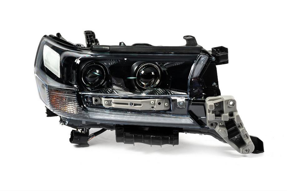 Toyota Land Cruiser 200 2007-2021 гг. Передняя фара правая 2016+ (Executive) Image