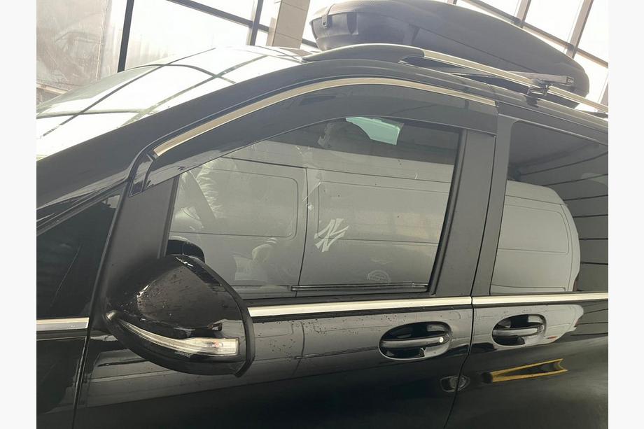 Mercedes Vito/V-class W447 2014- гг. Ветровики с хромированным молдингом (2 шт, Niken Future) Image