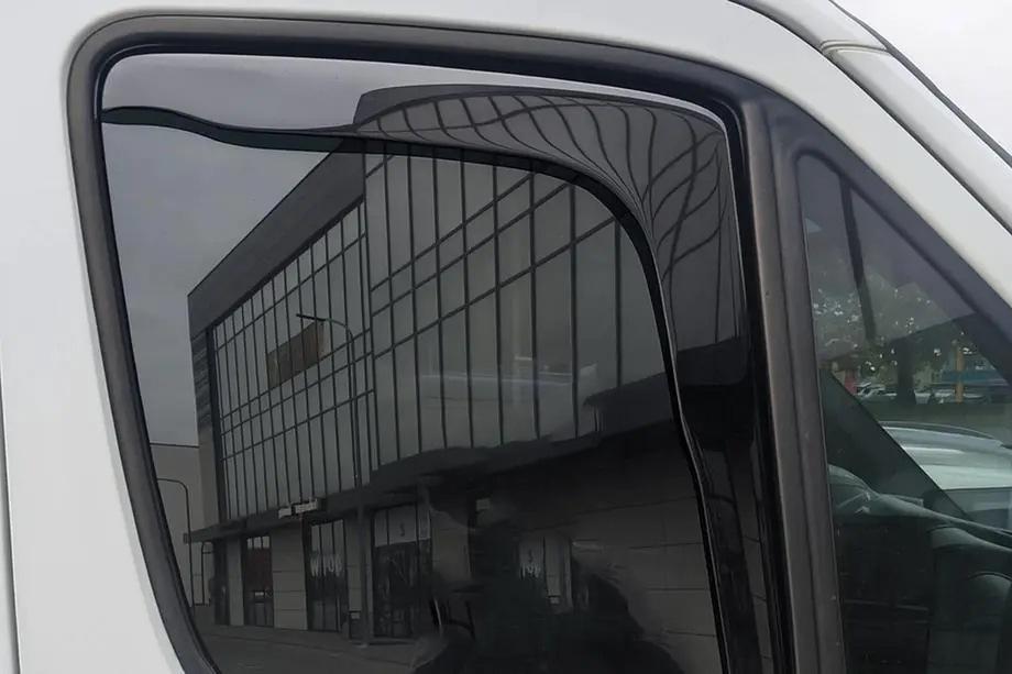 Volkswagen Crafter 2006-2016 гг. Вставные ветровики Niken Luxury (2 шт) Image