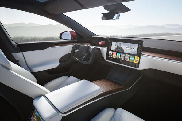 Tesla Model SI поколения: обзор обновленного электрического лифтбека фото 5
