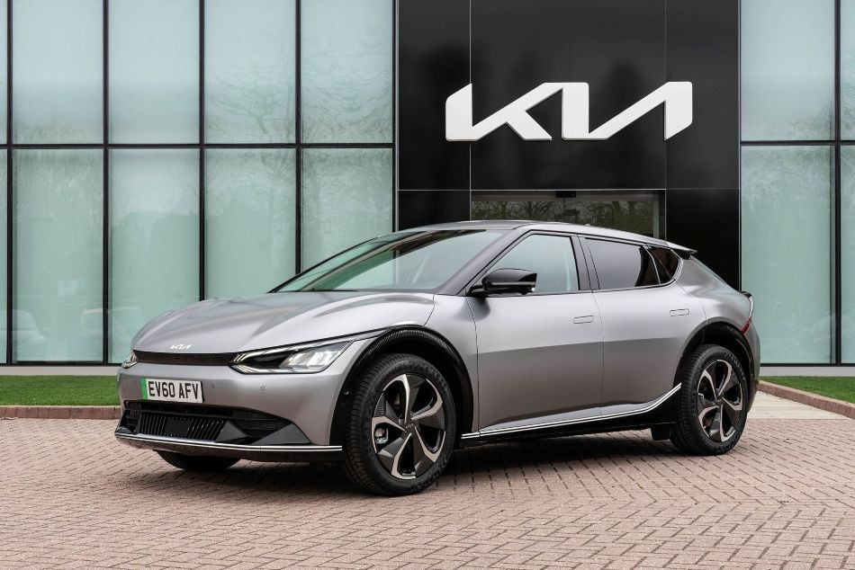 KIA EV6: обзор электрического кроссовера